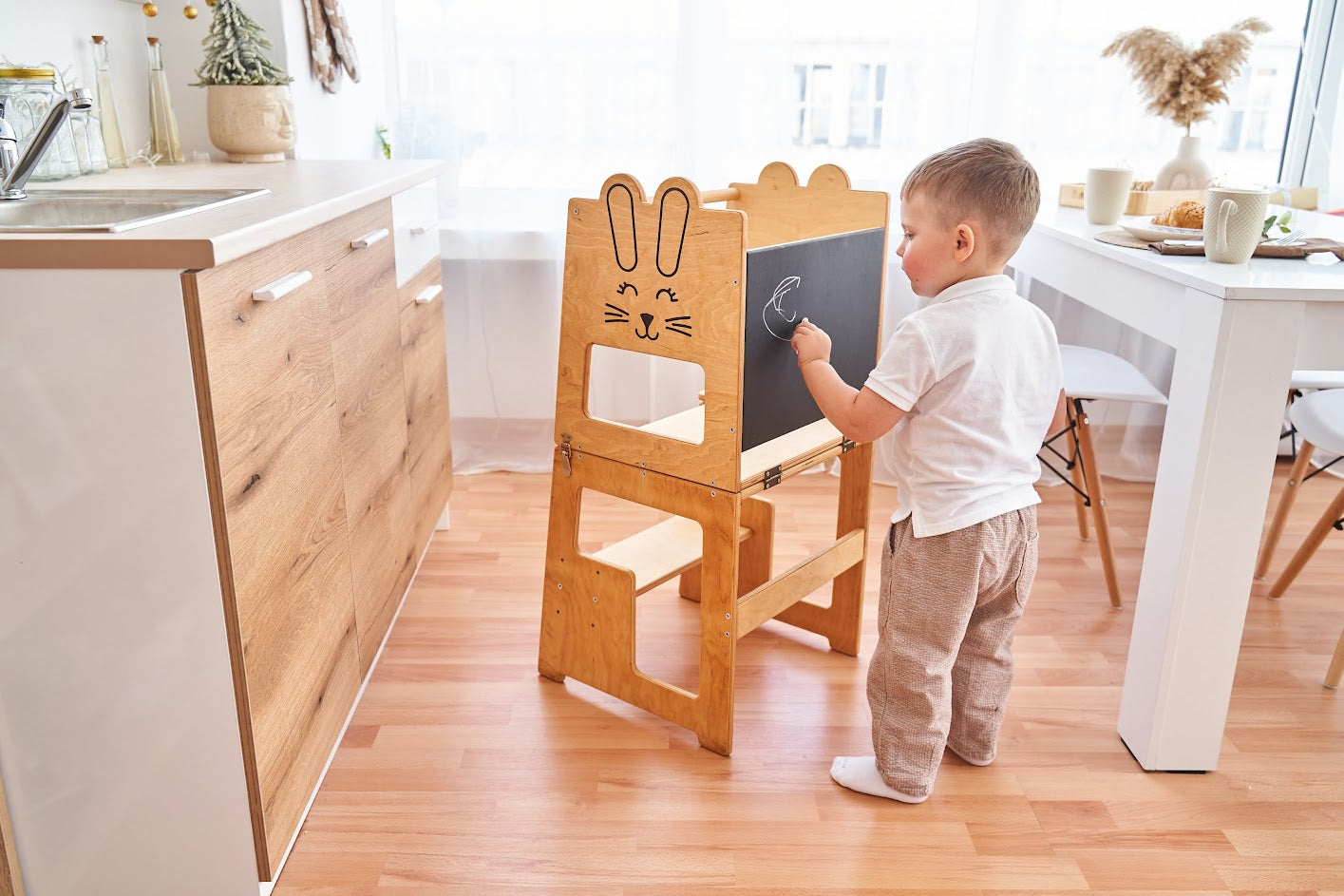 3 în 1: Turn de bucătărie, masă și scaun All-in-One (Bunny)